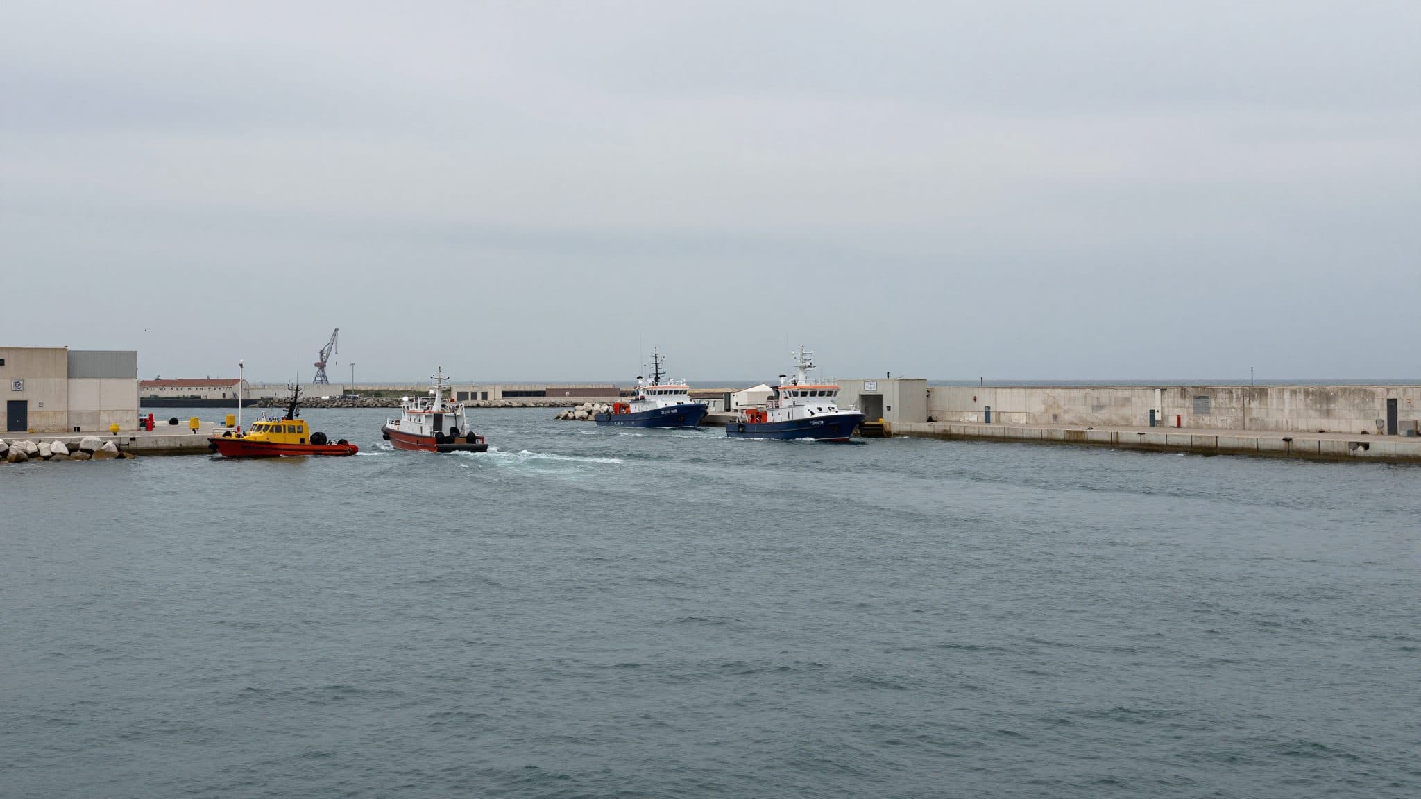 Lancha con diez austriacos naufraga frente a Trieste – Operativo de búsqueda en marcha