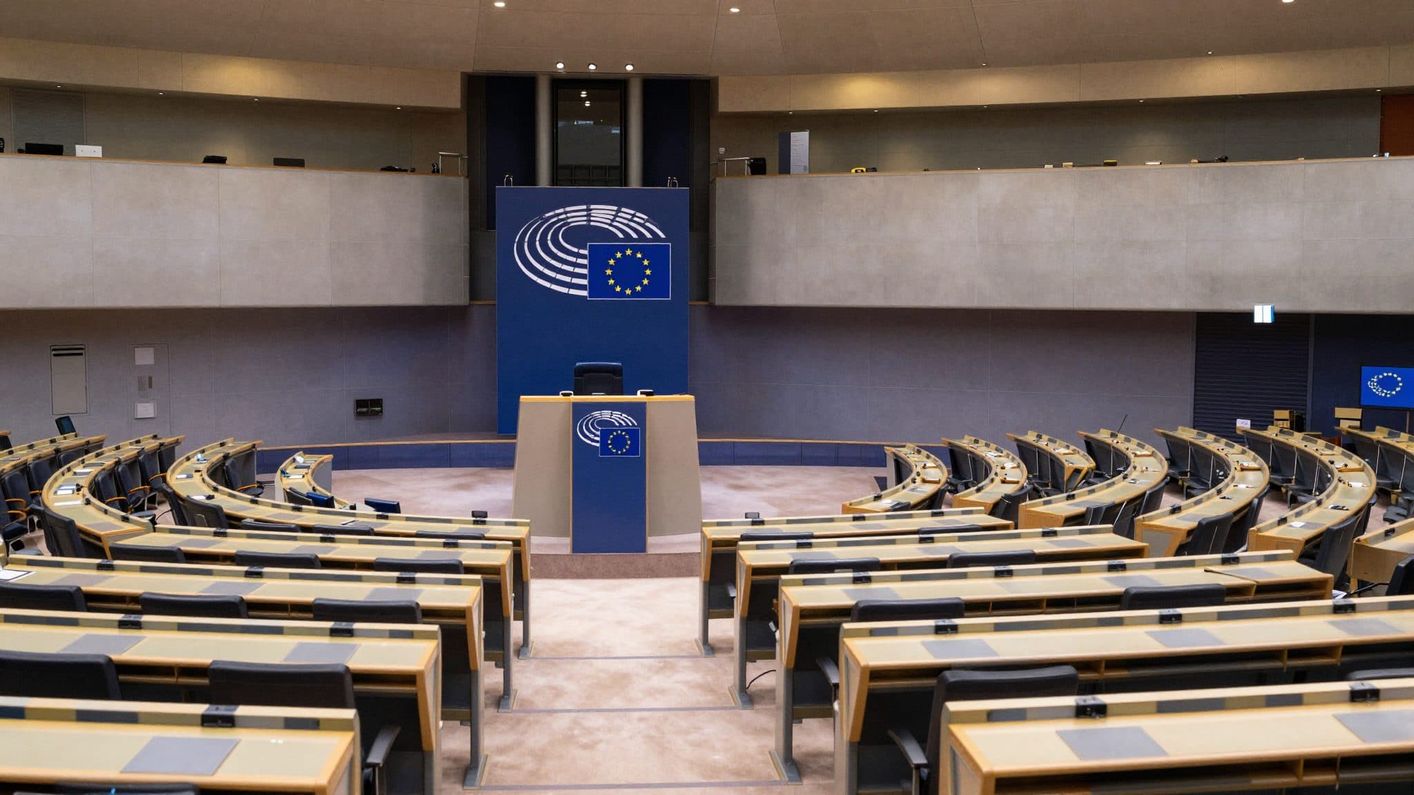 El Parlamento Europeo vota a favor de un procedimiento de revisión contra la familia de partidos europeos de AfD, ESN