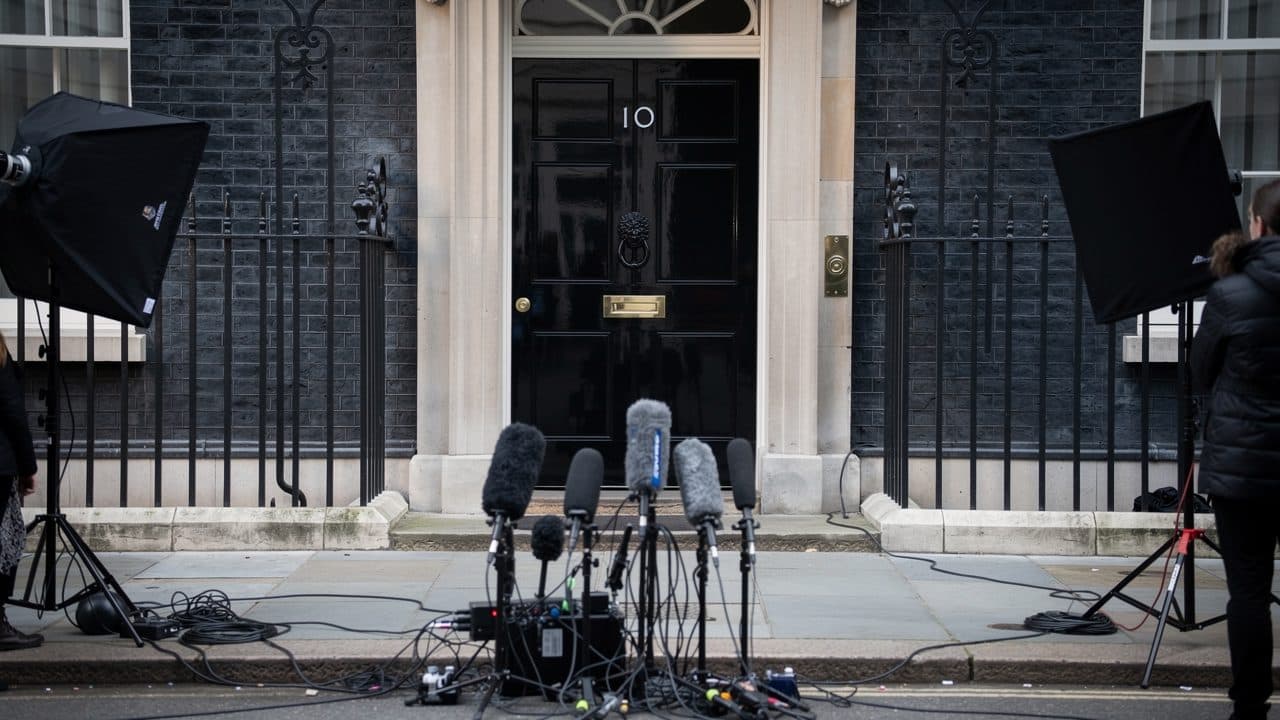 Keir Starmer dimite como líder del Labour y primer ministro – Andy Burnham se posiciona como sucesor