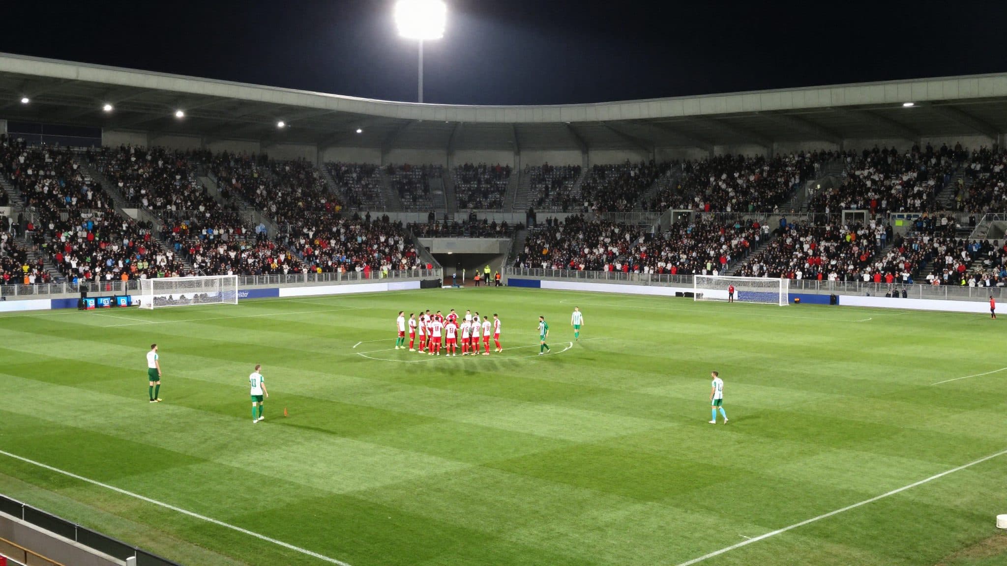Austria se rescata en el tiempo añadido y se clasifica para los octavos de final del Mundial