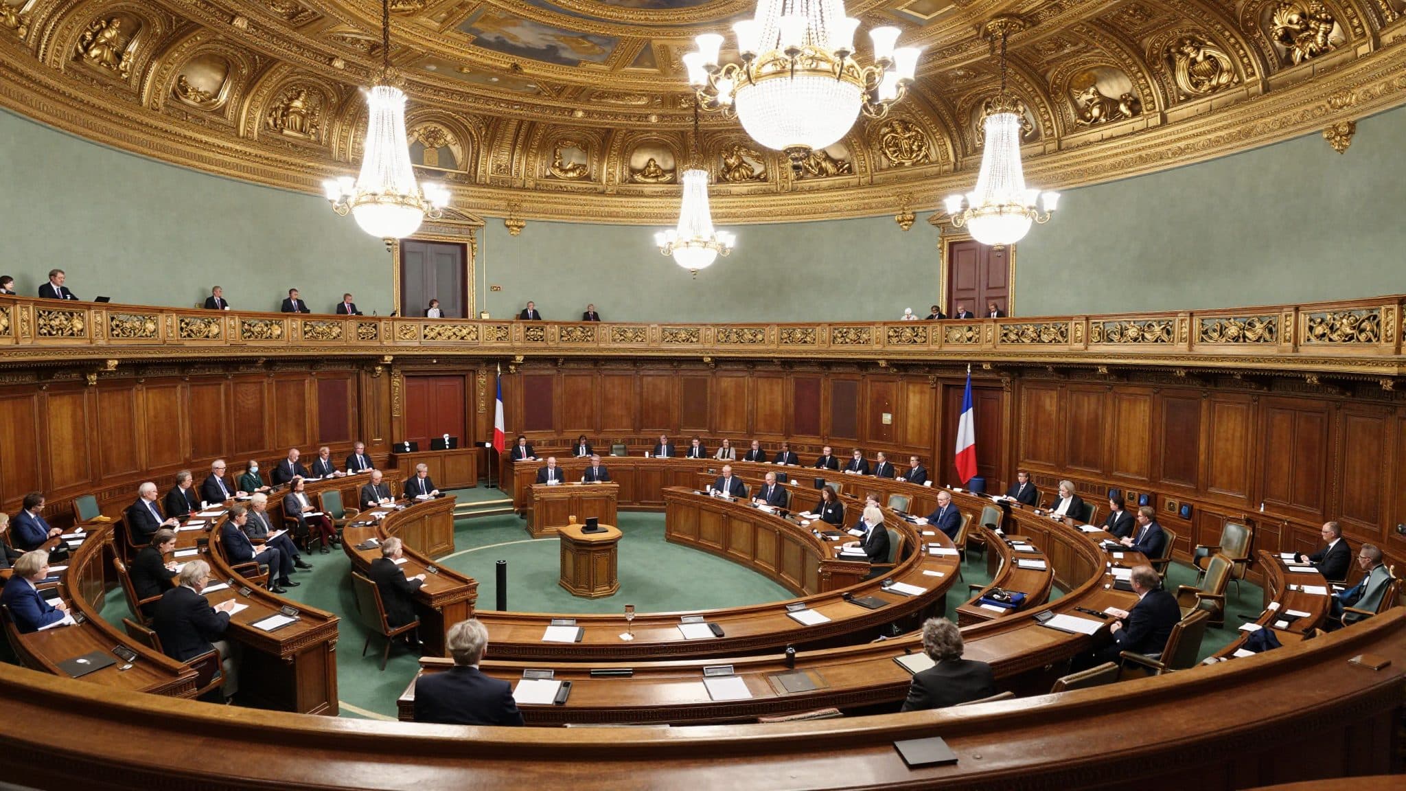 El Parlamento francés aprueba la prohibición de redes sociales para menores de 15 años