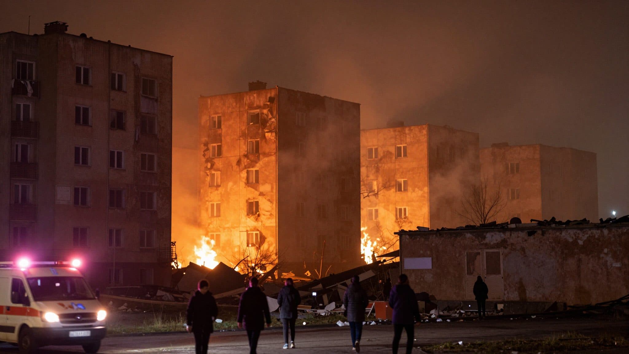 Ola de ataques rusos contra Kiev deja al menos diez muertos antes de la cumbre de la OTAN