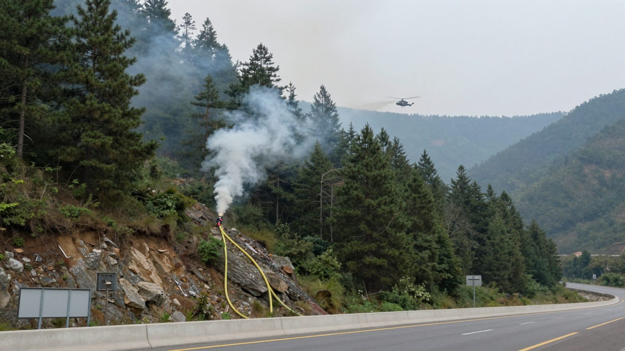 Incendio forestal cerca de Pernegg: más de 100 efectivos luchan contra las llamas en un terreno escarpado