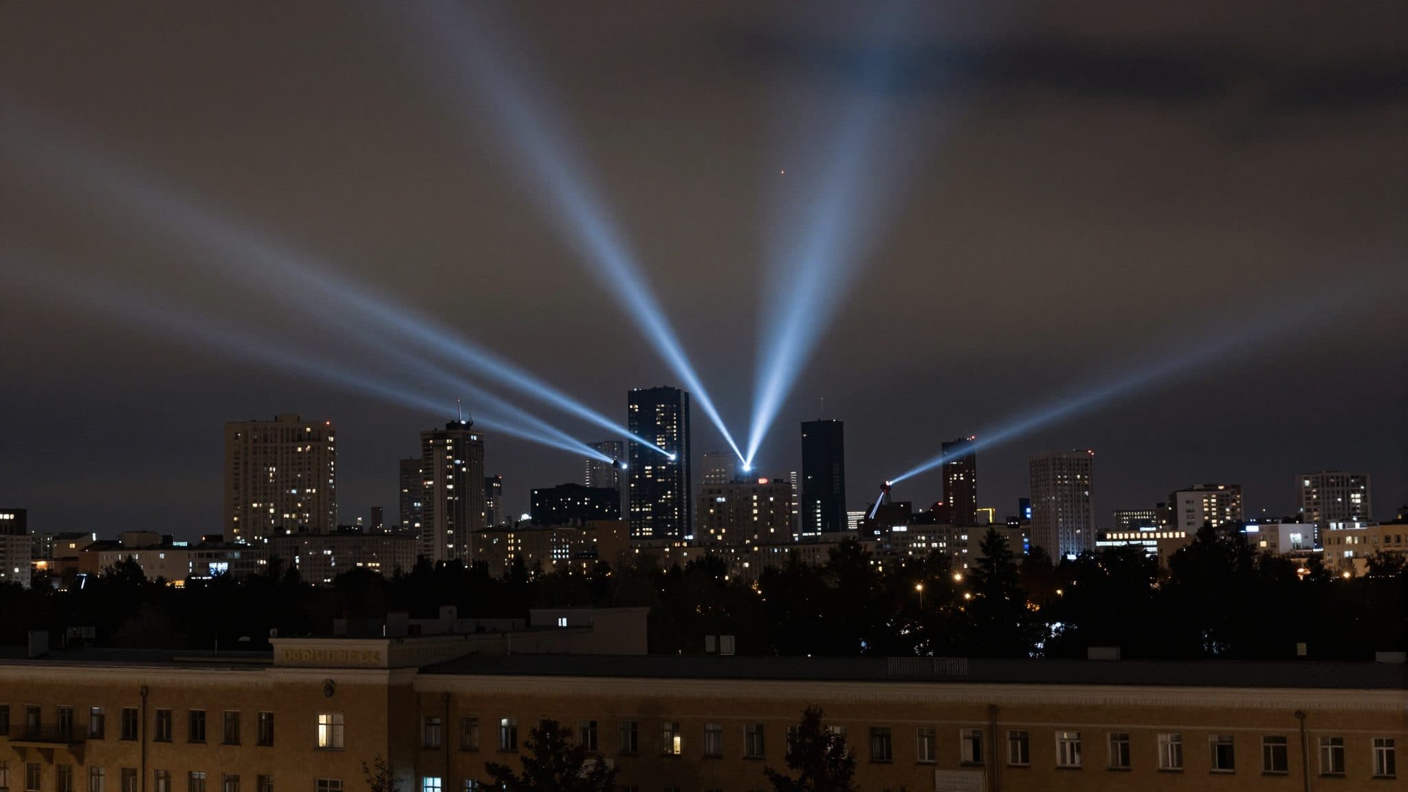Moscú: 635 drones interceptados – ataque en la noche
