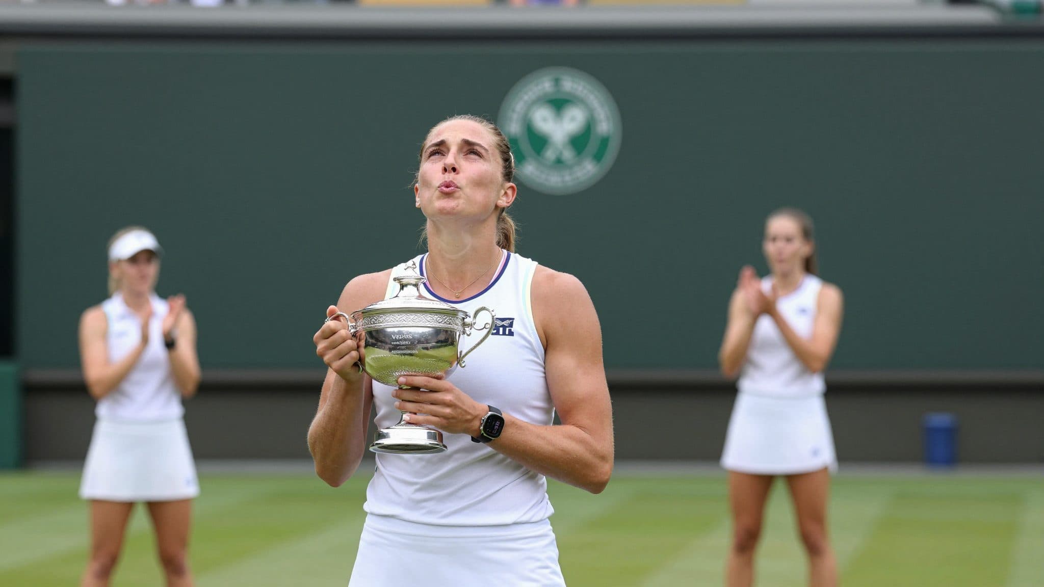 Linda Noskova gana Wimbledon y dedica el título a su madre fallecida