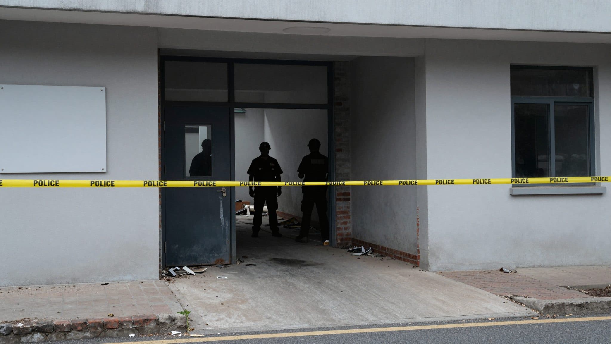 Ataque a la oficina de juventud de Finsterwalde: Detención tras un atentado incendiario