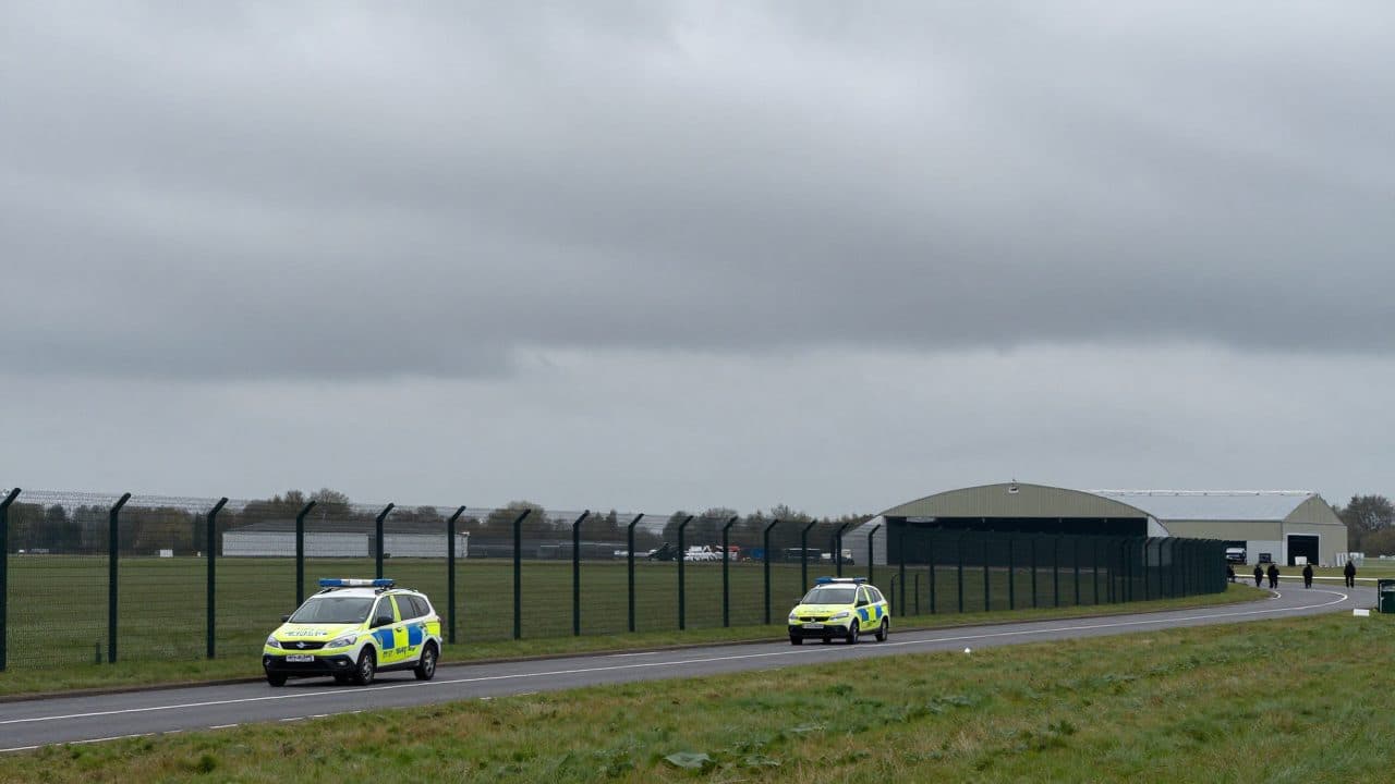 Detenciones cerca de la base militar estadounidense RAF Fairford en el Reino Unido