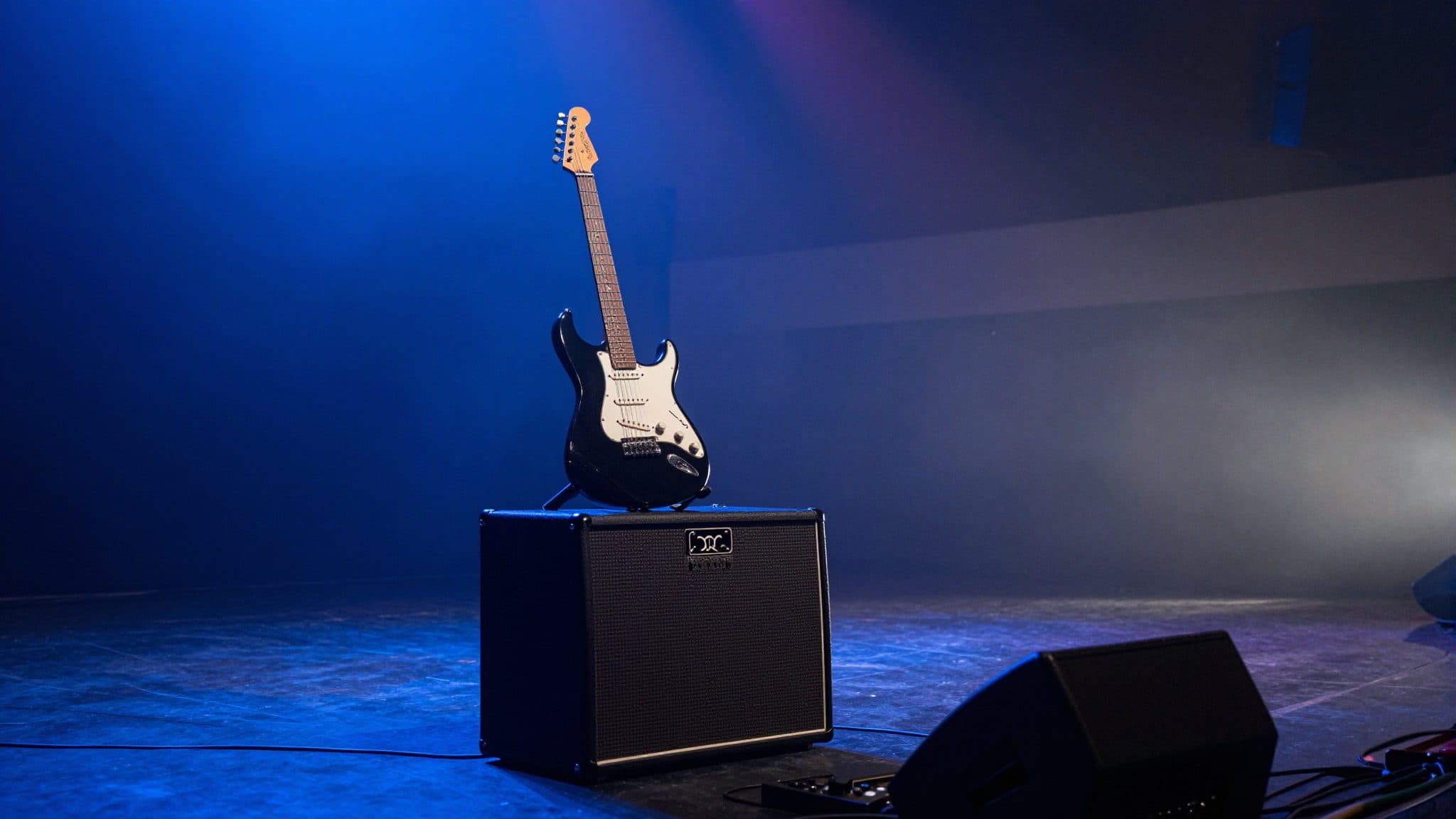Bilderbuch ficha a Uche Yara como nueva guitarrista principal en directo