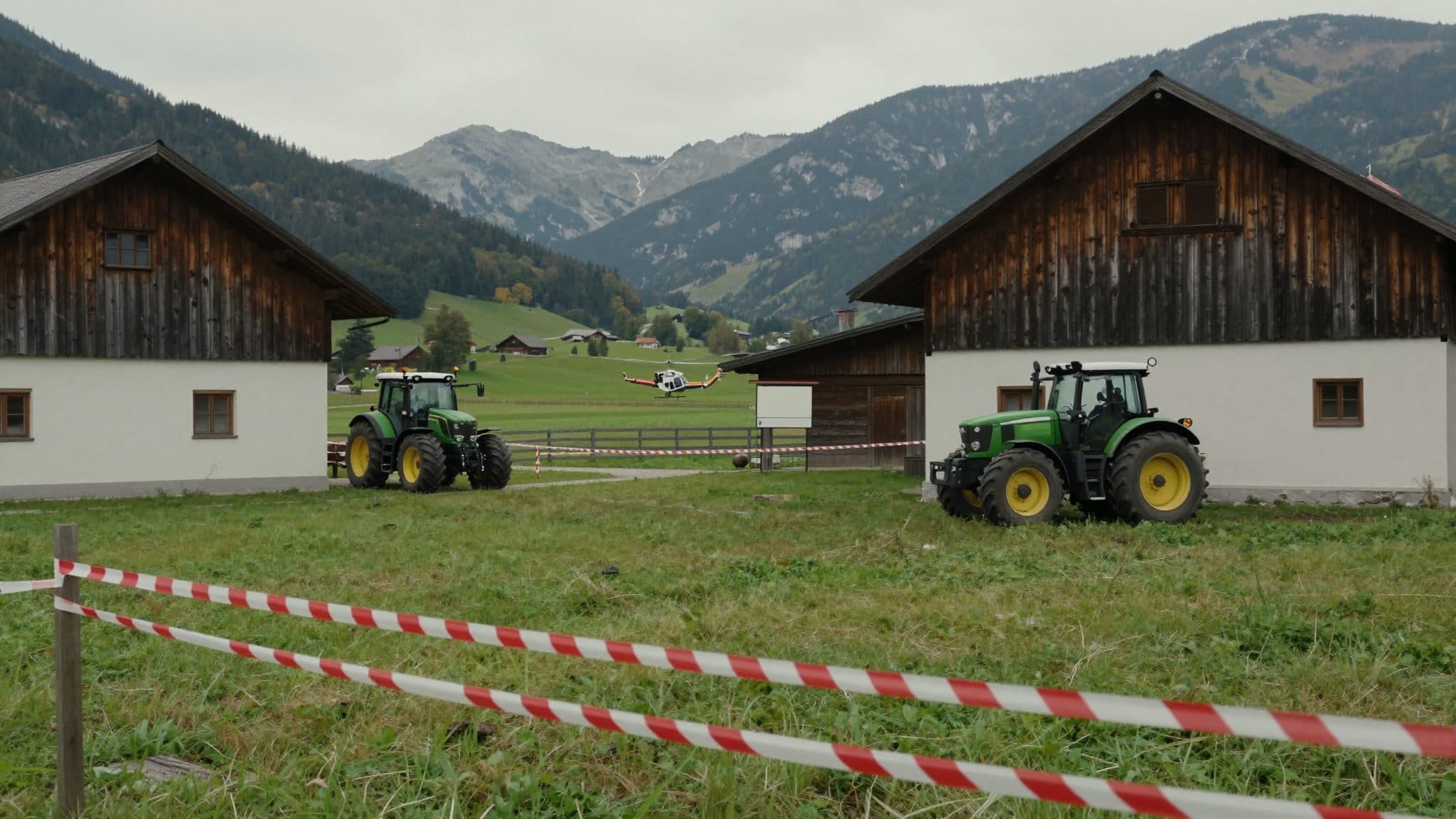 Accidente de tractor en una granja de Vorarlberg: muere un niño de tres años, su hermana resulta gravemente herida